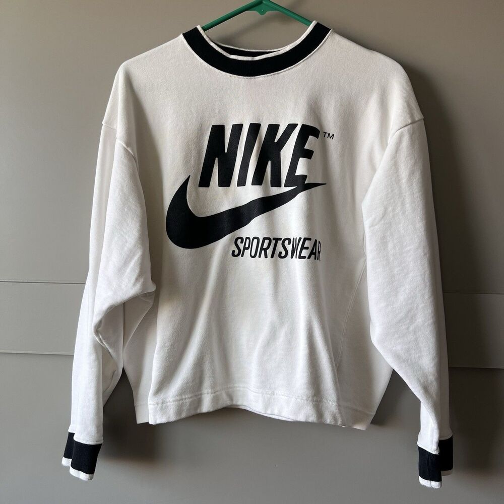 Nike‎ Sweatshirt Woman XS White Black Big Swoosh Cropped Athleisure Streetwear